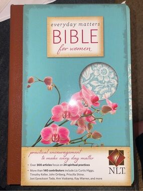 Everyday Matters Bible for Women - Turquoise Cover with Pink Floral